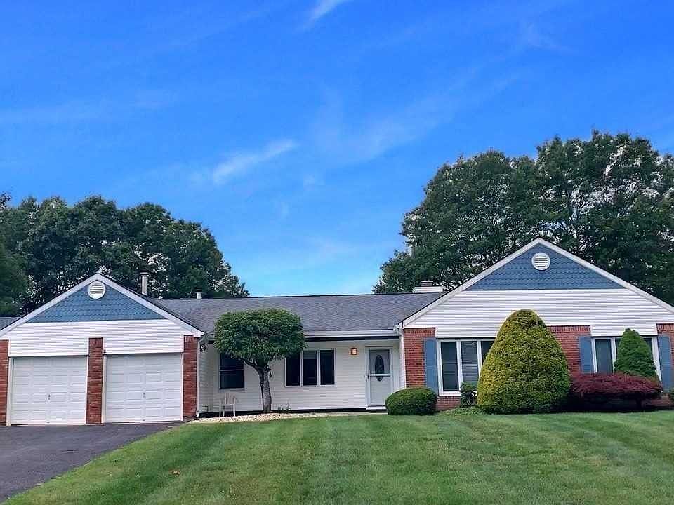 1st image of 1 Park Woods Ln #1