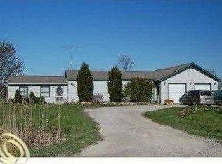 8501 Bartel Rd, Columbus, MI 48063