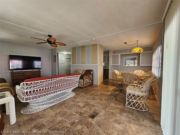 3rd image of 8135 Von Maxcy Rd