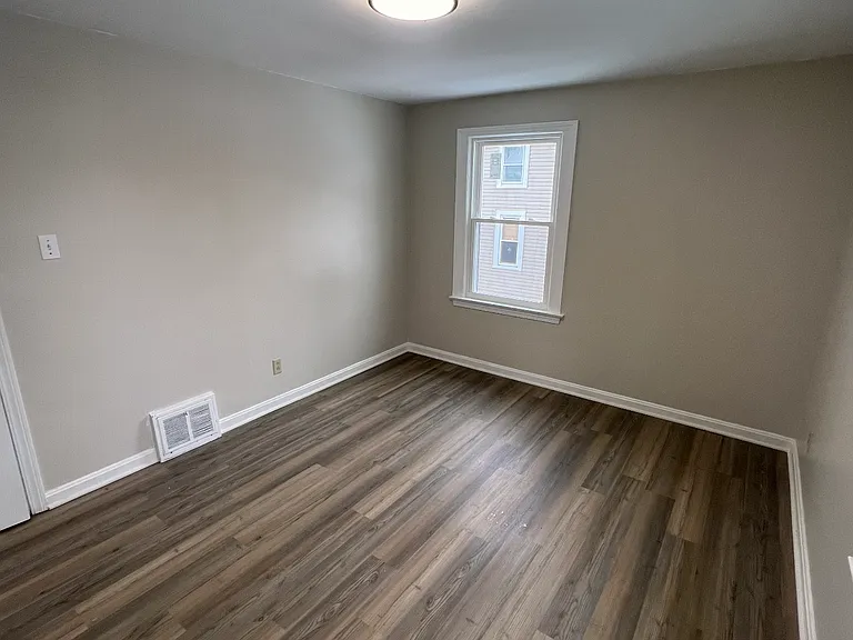 960 Amelia Ave #A — Photo 11