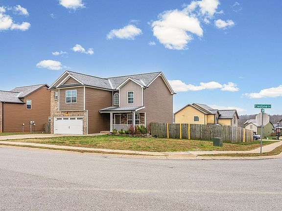 3rd image of 731 Crestone Ln