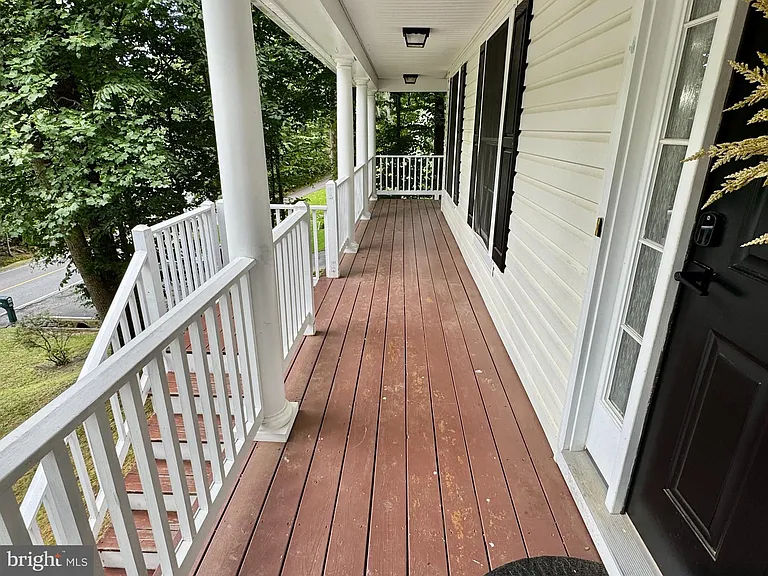 1019 John Paul Jones Dr — Photo 2