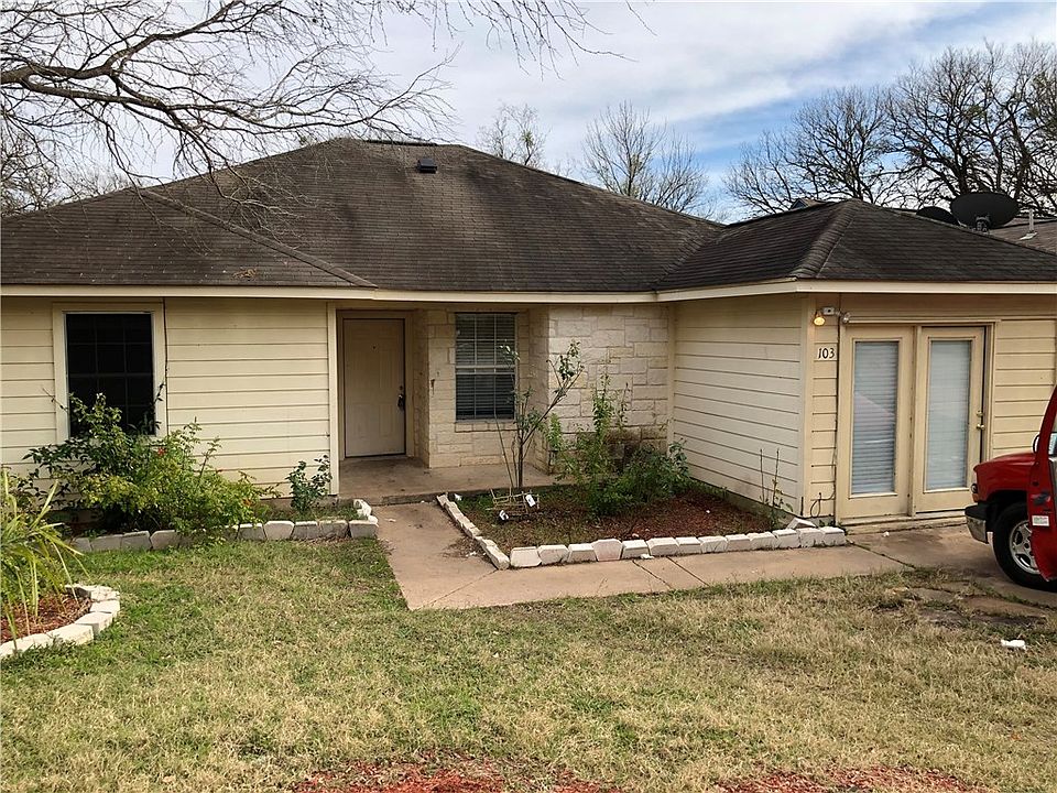 1st image of 103 N Mockingbird Cir
