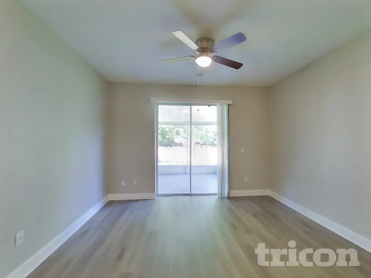 715 Grand Canyon Dr Valrico FL — Photo 2