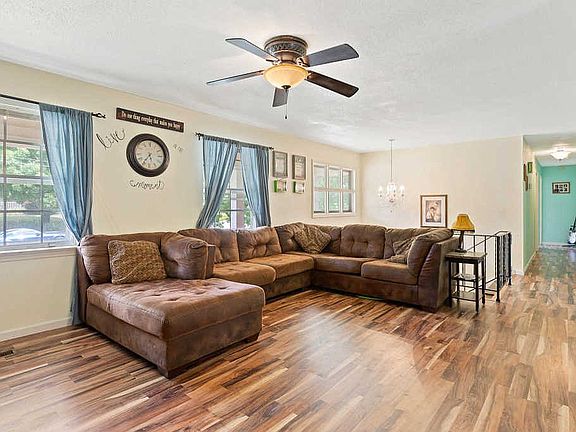 5th image of 7110 Panavista Ln