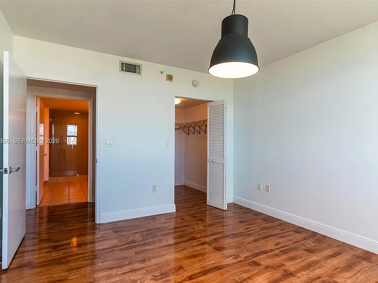 19501 W Country Club Dr #1603 — Photo 10