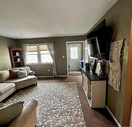 3rd image of 200 Churchill Ave