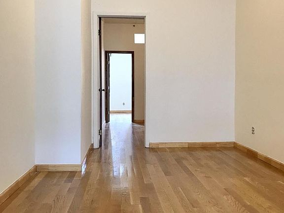 3rd image of 464 Harman St APT 2L