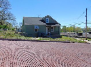 313 Monument Ave, Alton, IL 62002