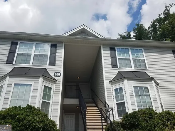 300 Stonehaven Cir, Cartersville, GA 30121