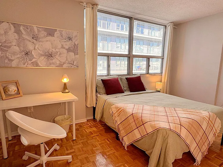 177 Redpath Ave #1202A — Photo 4