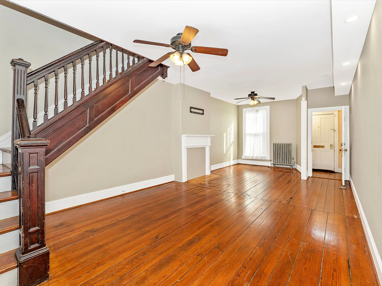 415 S Market St — Photo 4
