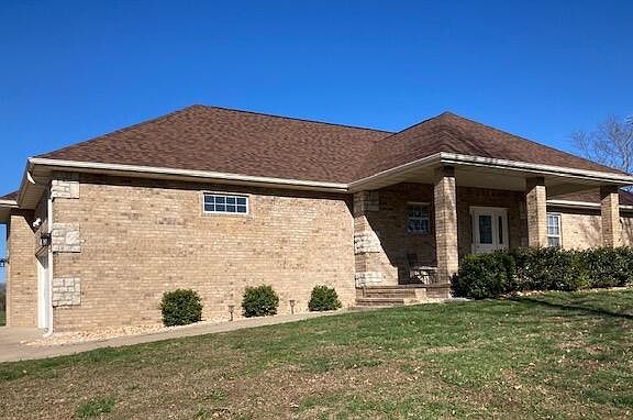 2nd image of 632 Country Meadows Road