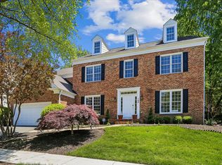 100 Windy Knoll Dr, Rockville, MD 20850