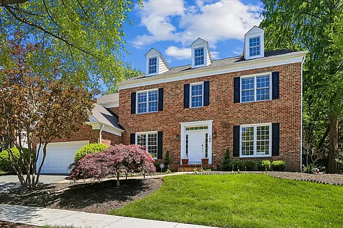 100 Windy Knoll Dr Photo 1