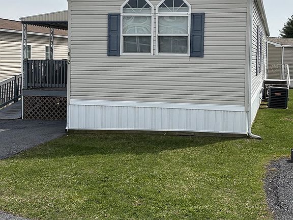 2nd image of 1012 Barberry Ave