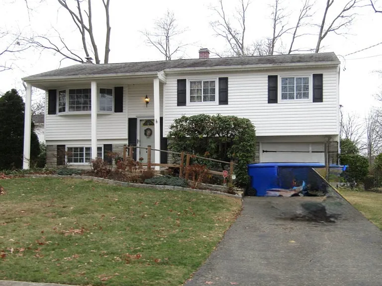 1023 Amethyst Dr — Photo 5