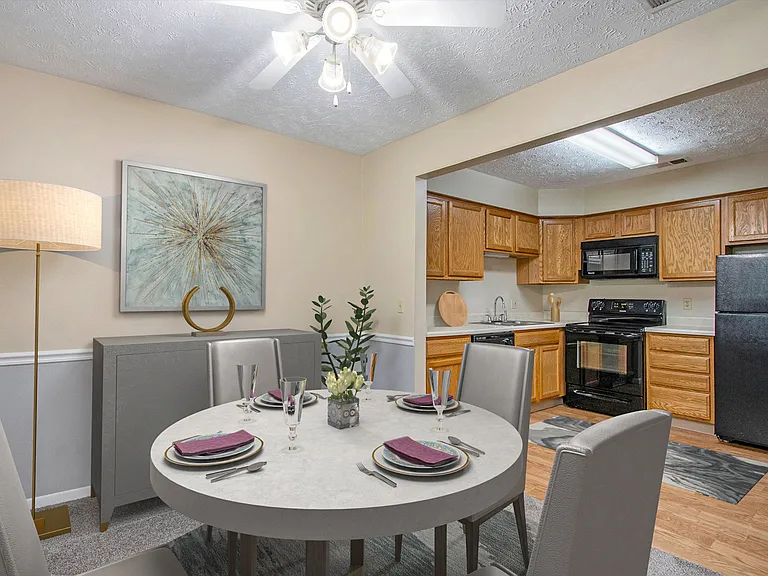 Park Place Apartments — Photo 14