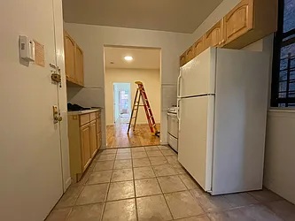 Rented by HOLTON REAL ESTATE INC.