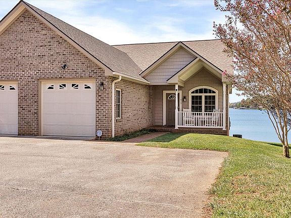 2nd image of 419 Heather Ln