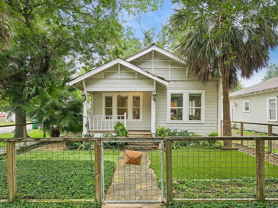 1st image of 1201 Tulane St