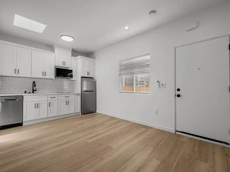 4189 Leimert Blvd — Photo 19