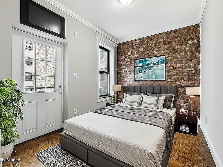 330 E 6th St #4F — Photo 2