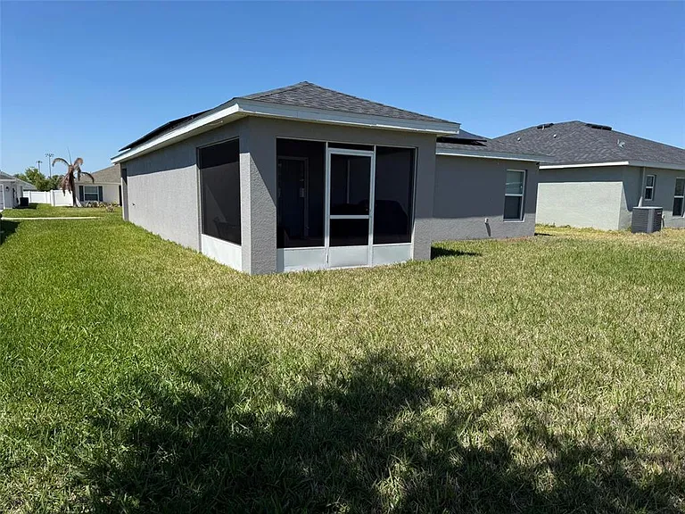 1046 Tropea Ln — Photo 9