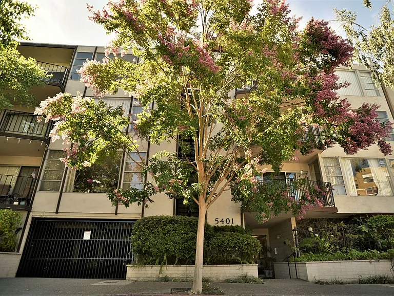 5401 Broadway Ter — Photo 1