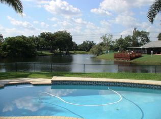 14980 Windbluff St, Davie, FL 33331