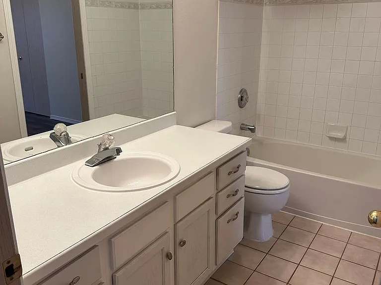 4018 Sycamore Loop — Photo 8