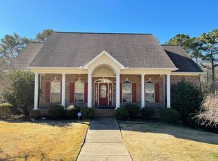 1674 Saint Andrews Dr, Killen, AL 35645