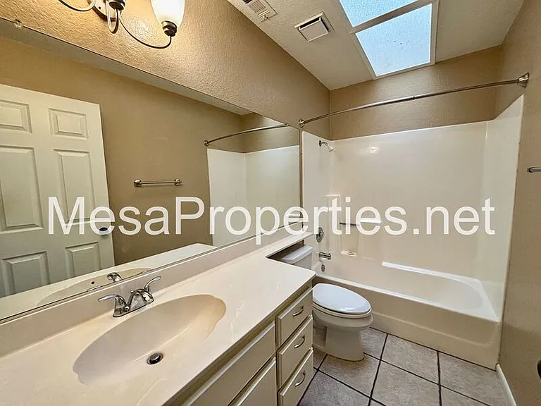 14145 Heritage Ct — Photo 9