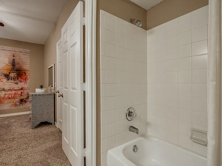 Creighton - 2 Bed / 2 Bath - 1,132 Sq.Ft.