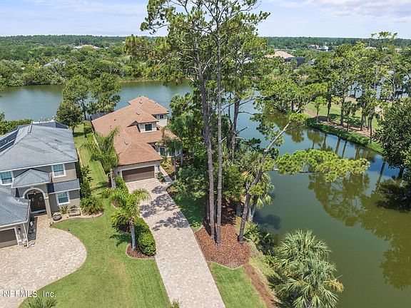 4th image of 34 HERON Drive