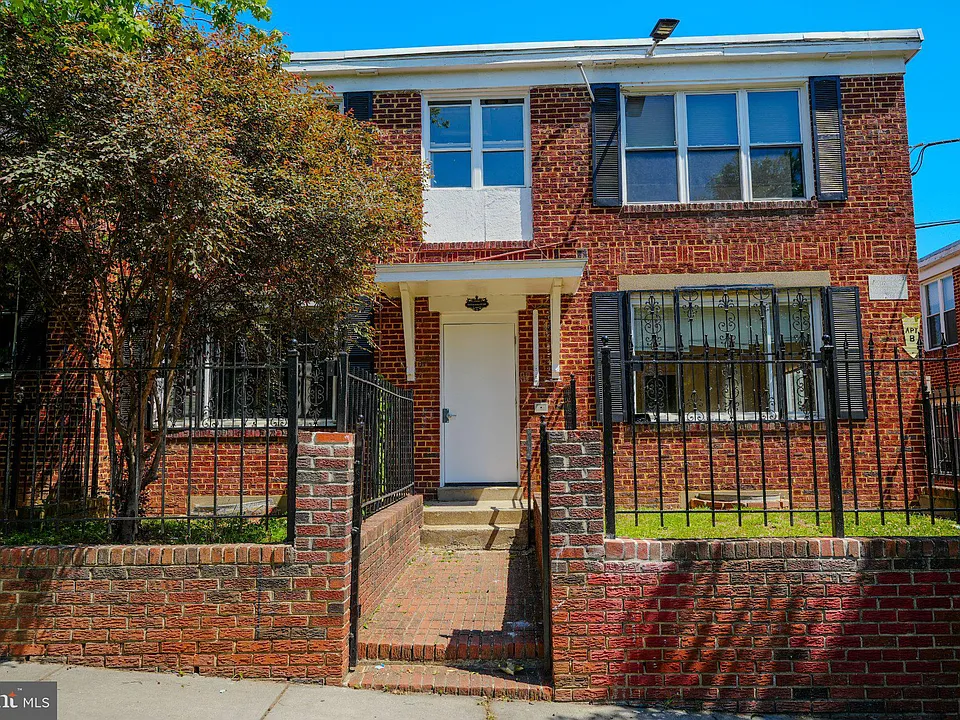 59 Galveston Pl SW #4