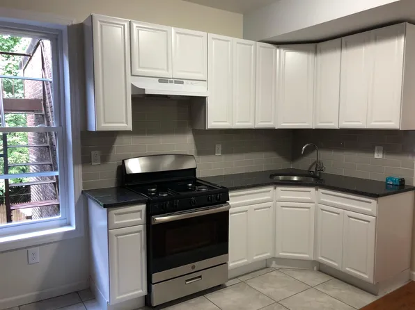 36 S 12th St, Newark, NJ 07107