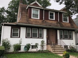 18 W Grant Ave, Roselle Park, NJ 07204