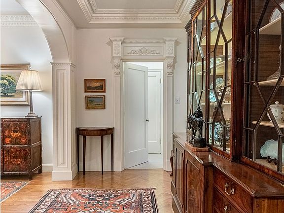 4th image of 465 Park Ave APT 12A