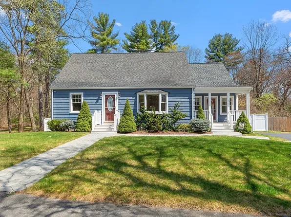 71 Nichols St, Wilmington, MA 01887