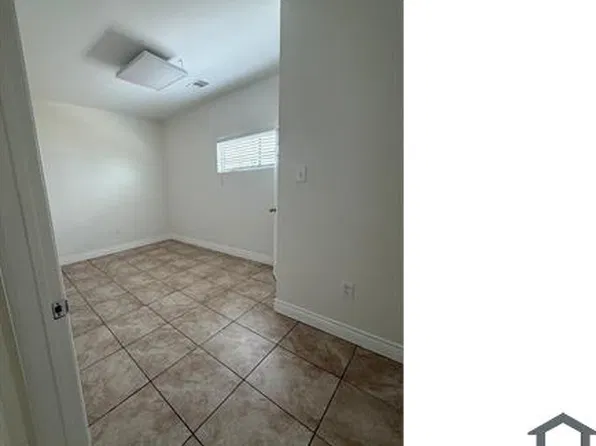 2724 Crossview Dr #208, Houston, TX 77063