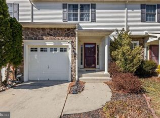 8 Camino Ct, Sicklerville, NJ 08081
