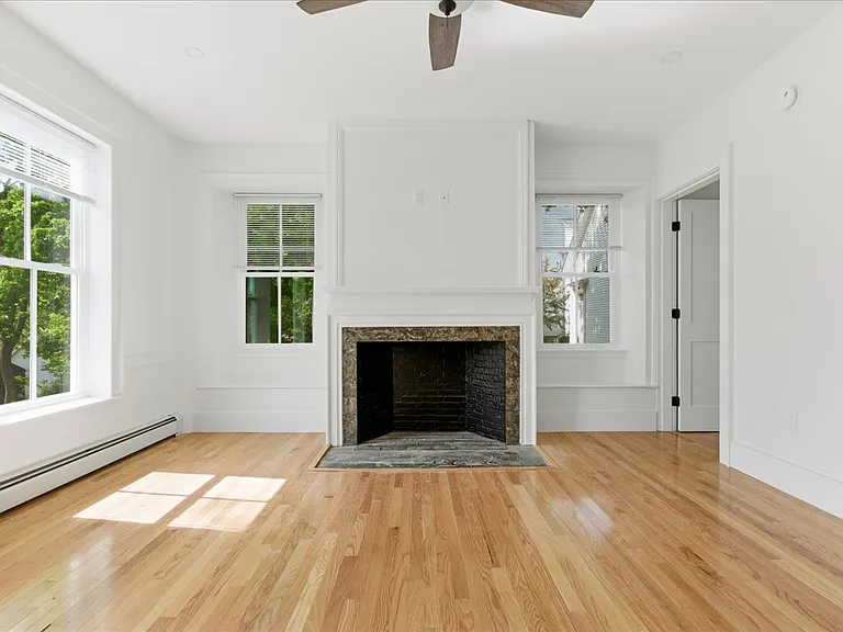 16 Central St #2 — Photo 11