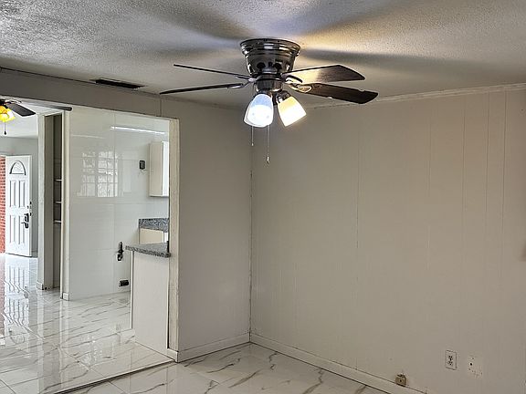 5th image of 5818 Glen Arbor Dr