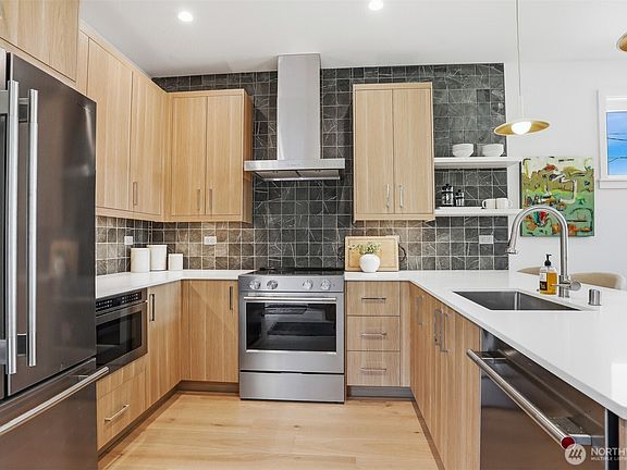 5th image of 8332 24th Avenue NW