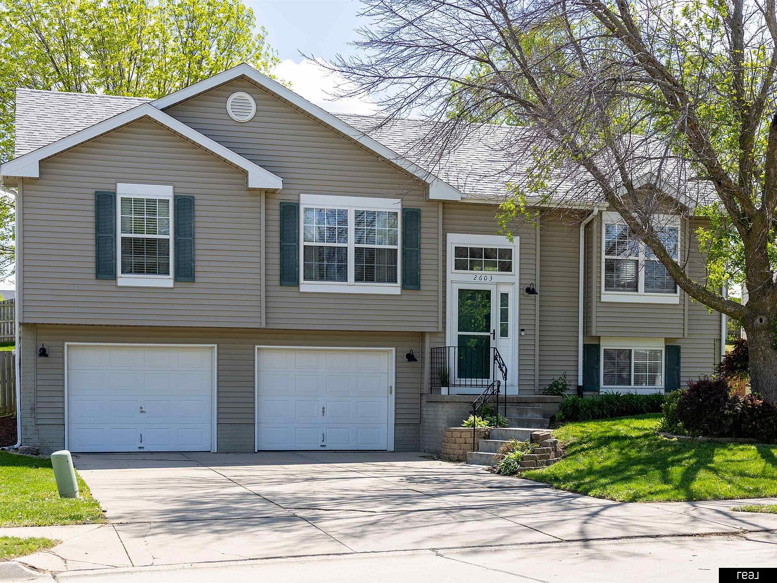 2603 Arrowhead Ln