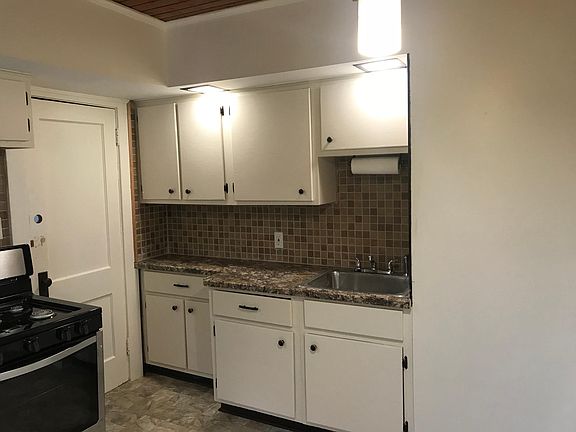 69 Chili Terrace Kitchen