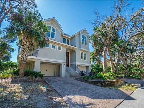 3rd image of 105 Dune Ln