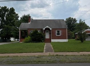 4604 Eden Dr NW, Roanoke, VA 24012