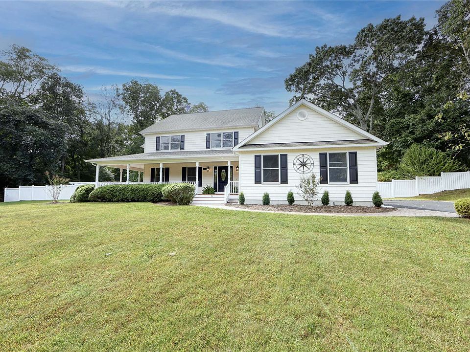 5 Crescent Court, Wading River, NY 11792 | MLS #3507250 | Zillow